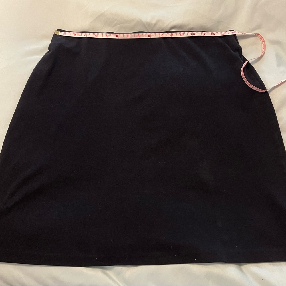 Old Navy black pencil skirt- size L!!!